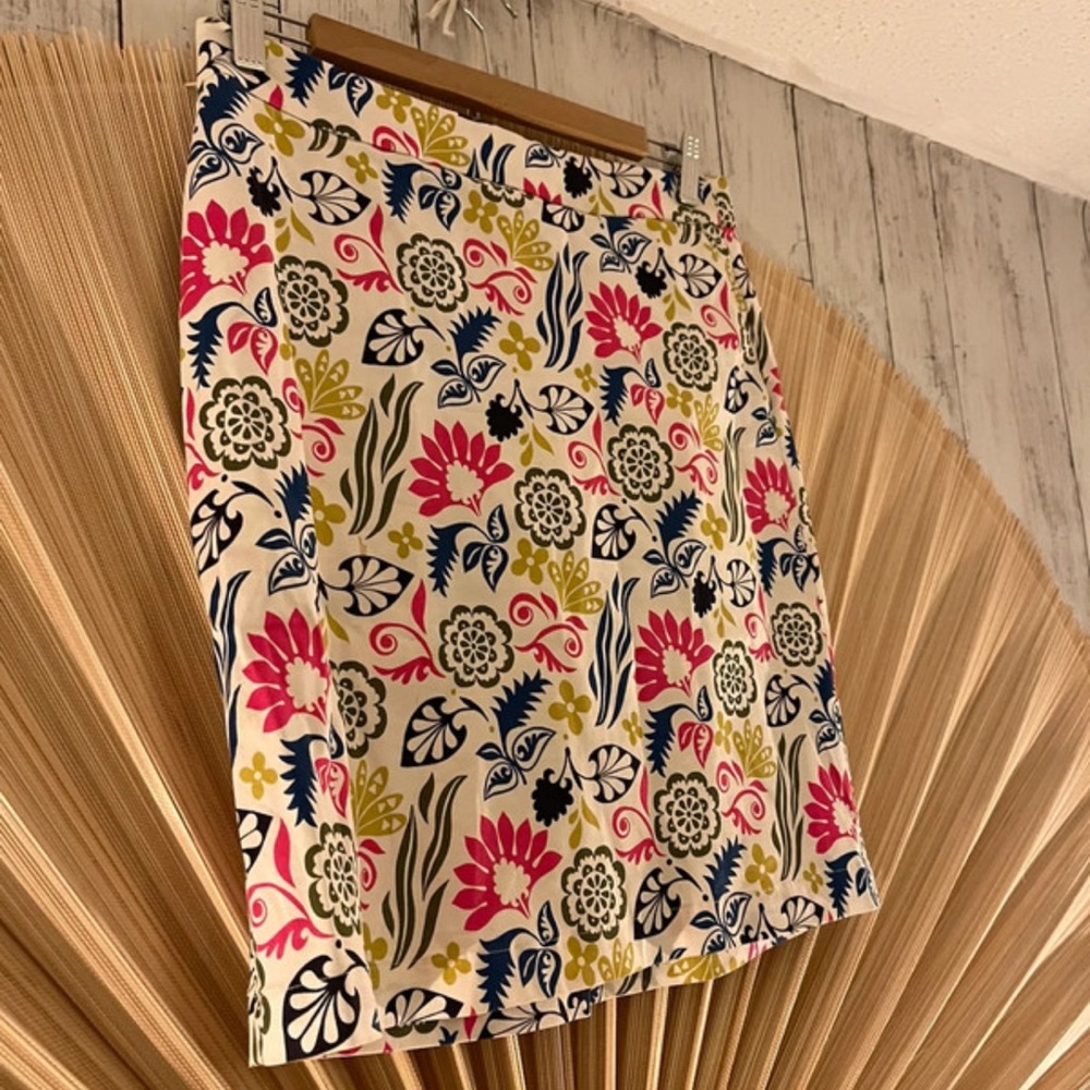 Boden skirt stretchy size 8 R - Picture 2 of 5
